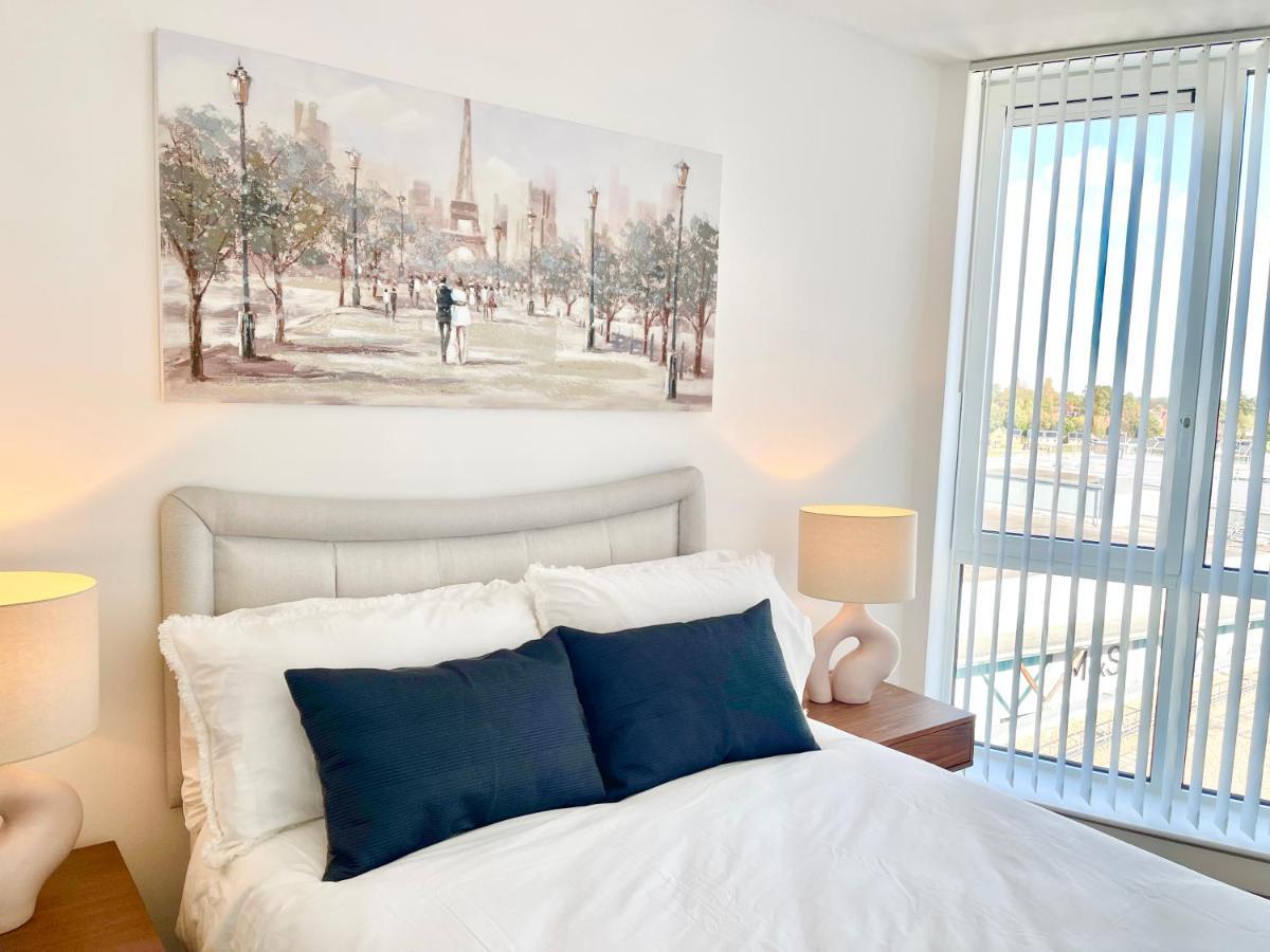 Urban Gateway Spacious Apartment With Free Parking Bracknell Exterior photo